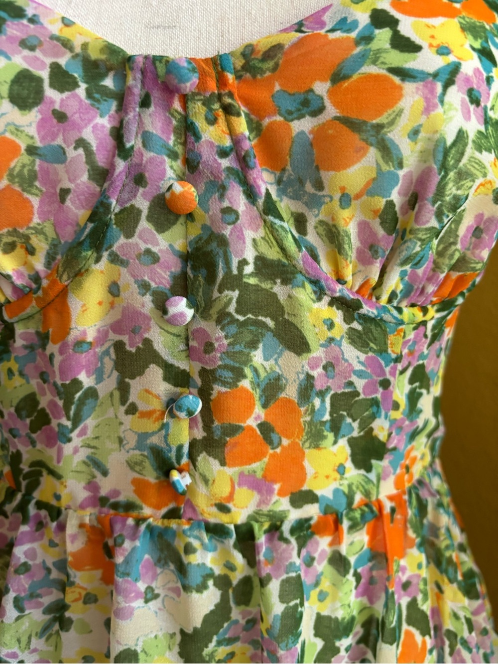 ASTR midsummer green floral tiered dress. Medium - Picture 5 of 7